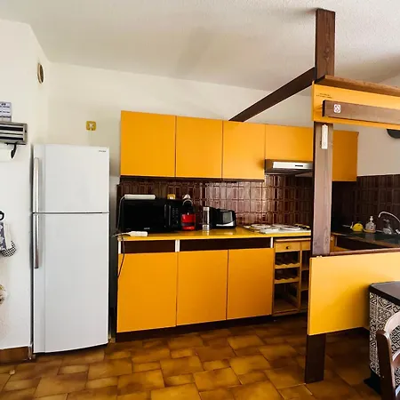 Apartament T3 Spacieux, Parking, 1ere Ligne, 30m De La - Argeles-plage - Fr-1-309-242 *